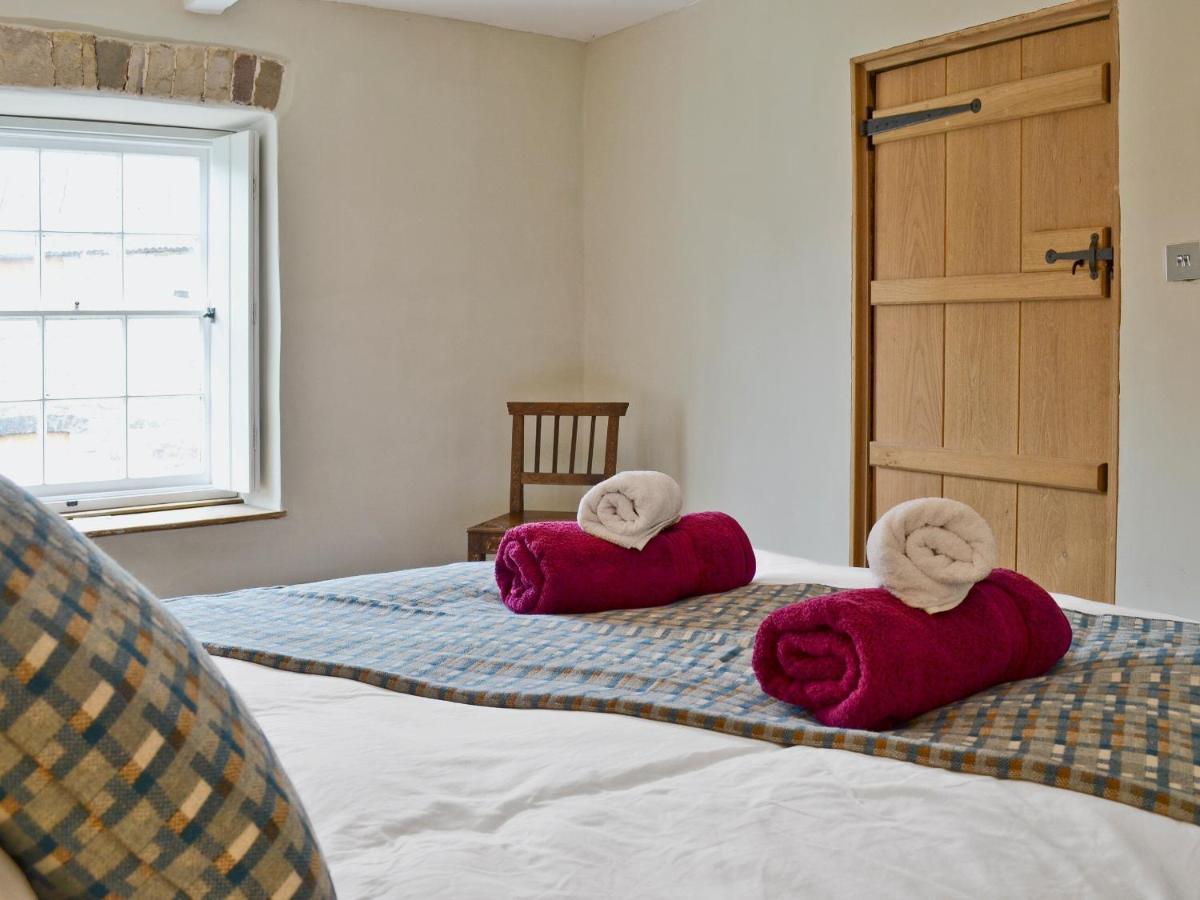 The Mill Farmhouse Llandybie Exteriér fotografie